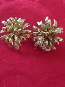 【送料無料】ジュエリー・アクセサリー ヴィンテージクリップピヴォワネスゴールデンメタルclips vintagepivoinesmetal dore