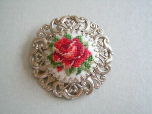 【送料無料】ジュエリー・アクセサリー ブローチゴブリンローズargent metal broche avec gobelin broderie rose 7,8 g o 3,9 cm