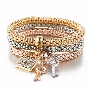 【送料無料】ジュエリー・アクセサリー ロットブレスレットキーロックスワロフスキーRエレメンツlot 3 bracelets elastiques charms cadenas cles swarovskiRelements top qualite
