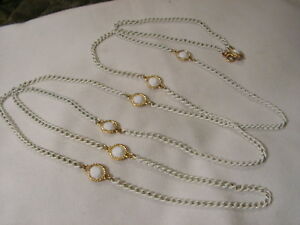 【送料無料】ジュエリー・アクセサリー ヴィンテージモネトンドレホワイトガラスコリアーロングvintage monet ton dore , blanc ??mail amp; verre collier 54 long