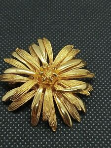 【送料無料】ジュエリー・アクセサリー ヴィンテージブローチフラワーインメタルドーレbroche vintage fleur en metal dore ref s291