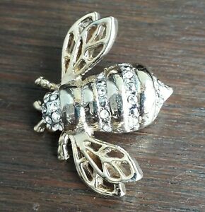 【送料無料】ジュエリー・アクセサリー ビーブローチラインストーンbroche abeille metal dore avec des strass signe lmj