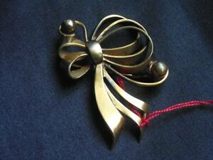 【送料無料】ジュエリー・アクセサリー ヴィンテージブローチvintage broche noeud dore ancienne 1940cufflink｜hokushin