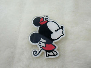 【送料無料】ジュエリー・アクセサリー ミニーマウスキスキスオリジナルプラスチックアクリルレトロピンナップbroche minnie mouse cartoon bisou kiss originale plastique acrylique pinup retro