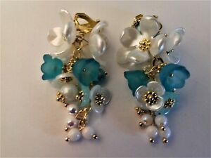 【送料無料】ジュエリー・アクセサリー ロングクリップイヤリングクラスターboucles doreilles a clips longues? grappe fleurs