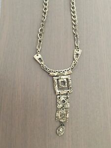 【送料無料】ジュエリー・アクセサリー ジュエリーネックレスbijoux collier bon etat