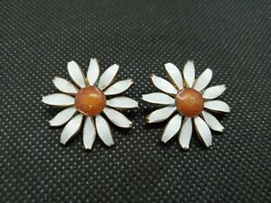 【送料無料】ジュエリー・アクセサリー ヴィンテージイヤリングドーアクリップパターンboucle doreille vintage a clips metal dore et email motif fleur ref s733