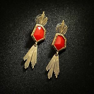 【送料無料】ジュエリー・アクセサリー イヤリングゴールデンアートデコレッドアーレグリエboucles d‘oreilles clous dore art deco rouge irregulier feuille metal bb8 13,125円