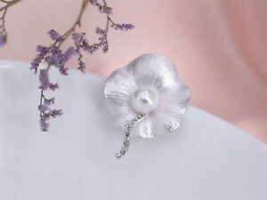 【送料無料】ジュエリー・アクセサリー シルバーパインブローチビッグシートロータスシンプルホワイトパールレトロbroche pin argente gros feuille lotus perle blanc simple retro xz7