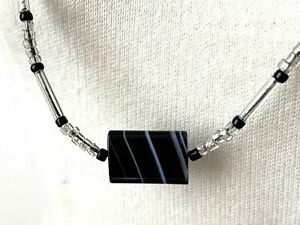 【送料無料】ジュエリー・アクセサリー コリアーペンダントtres joli collier ras de cou perle fine transparent et noir pendentif rectangle