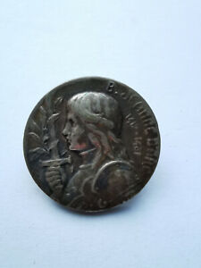【送料無料】ジュエリー・アクセサリー ファンタジーブローチジャンヌダルクbroche ancienne fantaisie grave bjeanne d’arc 14121431 signe obc