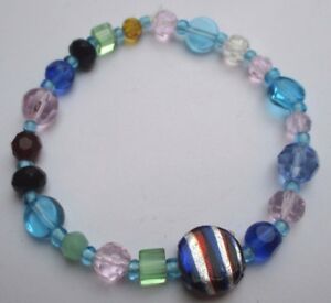【送料無料】ジュエリー・アクセサリー レトロブレスレットガラスビーズピンクbracelet bijou retro elastique perles de verre bleu rose irise 781