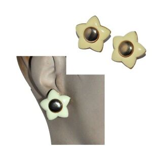 【送料無料】ジュエリー・アクセサリー エイボンヴィンテージイヤリングゴールドカラークリップジュエルavon boucles doreilles vintages clips couleur or fleur resine ecru bijou