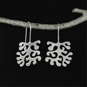 【送料無料】ジュエリー・アクセサリー イヤリングboucles doreilles en forme de feuille darbre irreguliere en argent 925