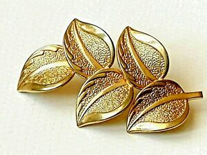 【送料無料】ジュエリー・アクセサリー ヴィンテージブローチブランチbroche vintage branche avec des feuille dore 5,2cm