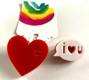 【送料無料】ジュエリー・アクセサリー ブローチアクリルブローチピンバレンタインデーlot de 2 broche acrylique coeur i love you heart brooch pins neuf st valentin