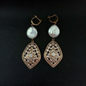 【送料無料】ジュエリー・アクセサリー ホワイトパールゴールドメッキイヤリング31 white coin pearl gold plated cz?earrings