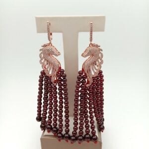 【送料無料】ジュエリー・アクセサリー レッドガーネットローズゴールドメッキパヴェシーホースイヤリングred garnet rose gold plated cz pave sea horse earrings