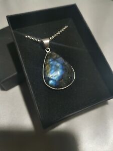 【送料無料】ジュエリー・アクセサリー シルバーメッキラブラドアイトネックレスcollier labradorite plaque argent 925