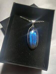 【送料無料】ジュエリー・アクセサリー シルバーメッキラブラドアイトネックレスcollier labradorite plaque argent 925