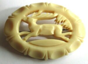 【送料無料】ジュエリー・アクセサリー ブローチオールドベーライトベージュオープンヴィンテージbroche ovale ancienne bakelite beige ajouree cerf foret biche bijou vintage 161
