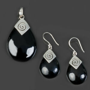 【送料無料】ジュエリー・アクセサリー イヤリングイヤーアシルバーセットブラックboucles doreilles oreille pendentif onyx 925 argent set noir sh63