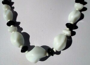 【送料無料】ジュエリー・アクセサリー オリジナルヴィンテージネックレスビーズbeau original collier bijou vintage perle de porcelaine blanche et noir 4439
