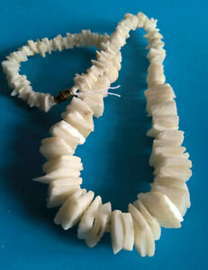 【送料無料】ジュエリー・アクセサリー ヴィンテージシェルパールホワイトコーラルネックレスcollier vintage perles de coquillages et corail blanc