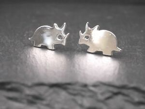 【送料無料】ジュエリー・アクセサリー グージョントリケラトプスディノシルバーgoujon triceratops dino dinosaure argent