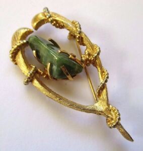 【送料無料】ジュエリー・アクセサリー レトロブローチグリーンヒスイデザイナーヴィンテージgrande broche retro couleur or signe bsk jade vert griffe bijou vintage 3445
