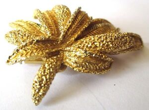 【送料無料】ジュエリー・アクセサリー ブローチトップヴィンテージリリーフbroche ancien top bijou vintage couleur or deco florale gravee relief 484 14,585円