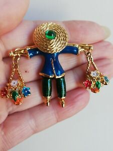 【送料無料】ジュエリー・アクセサリー エナメルヴィンテージブローチbroche vintage emaillee doree, petit chinois portant des fleurs, annee 80｜hokushin