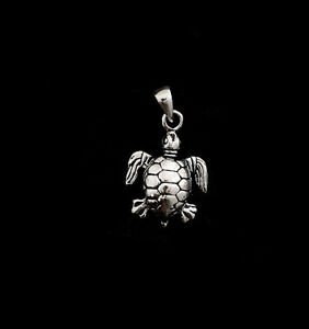 【送料無料】ジュエリー・アクセサリー シルバータートルペンダントマッシブペテロンドクロpendentif tortue en argent massif 925 peterandclo k25a