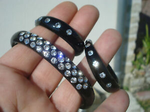 【送料無料】ジュエリー・アクセサリー プラスチックストラスブレスレットボーバッチjoli lot de deux bijoux en matiere plastiquestrassbracelet et bo