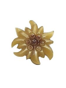【送料無料】ジュエリー・アクセサリー エーデルワイスブローチbroche ancienne en corne de bovin representant un edelweiss