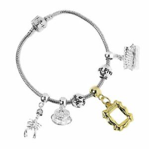 【送料無料】ジュエリー・アクセサリー フレンズシルバーメッキブレロックカーリーブレスレットパックテレビfriends plaque argent breloque curseur bracelet avec emballe tv merch