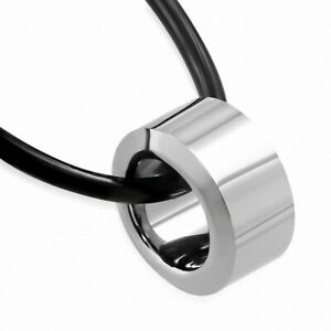 【送料無料】ジュエリー・アクセサリー ゴムタングステンカーバイドリングbague en carbure de tungstene avec collier en caoutchouc noir