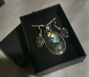 【送料無料】ジュエリー・アクセサリー ラブラドリットネックレスシルバーメッキイヤリングparure collier labradorite et boucles doreilles plaque argent 925