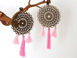 【送料無料】ジュエリー・アクセサリー クリップブロンズメダリオンピンクポンポンclips doreilles medaillon bronze 3 pompons roses