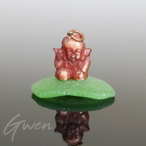 【送料無料】ジュエリー・アクセサリー アールデコチャームブレロックancien pendentif art deco petit moine bouddha celluloid charm breloque 1930
