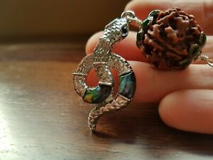 【送料無料】ジュエリー・アクセサリー スネークルドシャインザスネークsnake rudraksha pendant