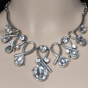 【送料無料】ジュエリー・アクセサリー チェーンネックレスバイキングゴシックストラスコリアーフォークジュエリーluxe collier chaine massive strass gothique viking collier bijoux folkloriques