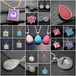 【送料無料】ジュエリー・アクセサリー モチーフペンダントネックレスハンドメイドカボションフラワーフィモcollier avec lotus pendentif motif fait main fleur cabochon amp; fimo