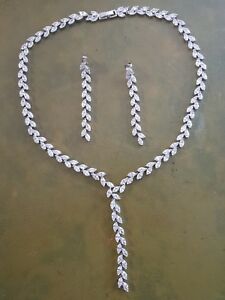 【送料無料】ジュエリー・アクセサリー ドレスネックレスストラスハンギングイヤリングイブニングparure collier boucles doreilles pendantes strass soiree refm126