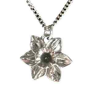 【送料無料】ジュエリー・アクセサリー スズマッシストチェーンウェールズペンダントjonquille pendentif gallois avec chaine fait main en etain massif gb wa wdafpp