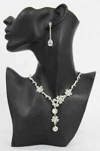 【送料無料】ジュエリー・アクセサリー ドレッシードレッシーファッションシルバーneuf femme collier dressy mode deguisement argent metal fleurs branches