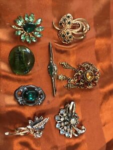 【送料無料】ジュエリー・アクセサリー ヴィンテージロットオブグリーンストラスファンタジーbroches vintages lot de 8 strass verte fantaisie