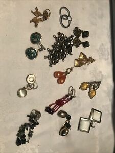 【送料無料】ジュエリー・アクセサリー ロットヴィンテージクラスイヤリングlot 13 boucles d’oreilles clous vintages anciennes 15,386円