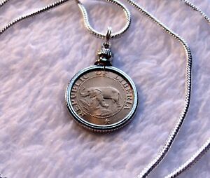 【送料無料】ジュエリー・アクセサリー アフリカゾウヤシコインホワイトゴールドチェーンafrican elephant amp; palm tree coin pendant on a 24 18k white gold filled chain 16,045円