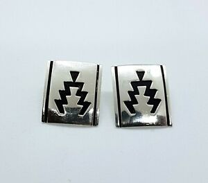 【送料無料】ジュエリー・アクセサリー ヴィンテージスターリングシルバーイヤリングポストナバホビリーvintage in sterling silver orecchini postnavajo t billy
